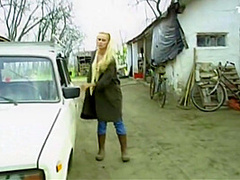 Lady Fucked By Farmer - Julia Swen