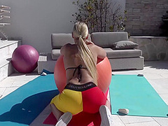 Lena Nitro - 4k Fickt Alten Typen Im Urlaub
