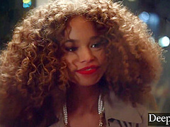 Cecilia Lion - Meet & Meat - Public Cuckold Ft