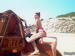 Potro De Bilbao & Susy Gala in Orgasms On The Beach - Publicbang