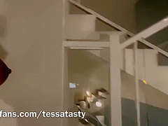 Tessa Tasty- Public Squirt At The Resort