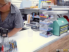 Sean Lawless And Luna Star - Busty Blonde Masturbates With Long Green Cucumber In The Store