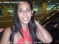 Exotic Girl Got Quickie In The Van