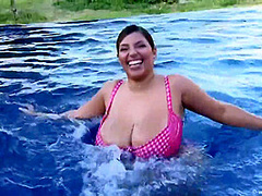 Latina Tits In Pool