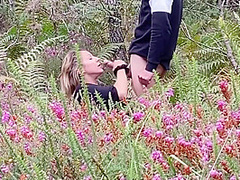 Couple Tres Chaud Baise Fort En Exterieur Et Fini Par En Faciale