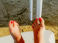 I Masturbating On The Beach