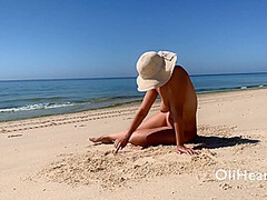Hot Naked Teen Teasing Strangers At The Beach