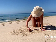 Hot Naked Teen Teasing Strangers At The Beach