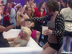 Bi Club Tramps Having Public Sex Orgy