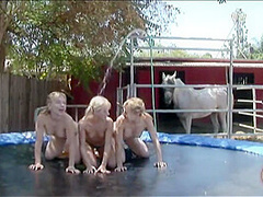 Texas Twins gets naked with lesbian friend