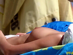 Topless Amateurs Voyeur Beach - Candid Bikini Close Up