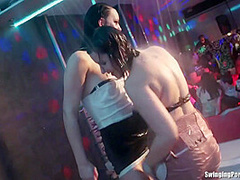 Wet Party Lesbians Fingering Quims