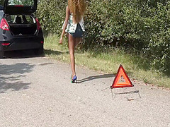 Hot Ebony Teen Fucks The Mechanic For Free Car Repair 10 Min - Luna Corazon