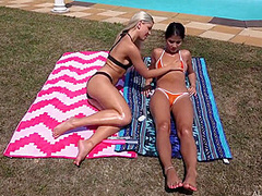 Lola Myluv, Lady Dee And Dee Dee - Randy Lesbians Amazing Outdoor Sex Video
