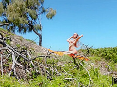 Chasing Scarlet Chases Beach Bum On Pornhd