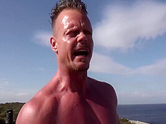 4k - Hilfe Selfi Klau - Blonde Geile Sau Im Urlaub Gefickt