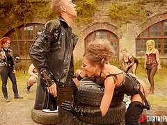 Scene Of The Week: Post-apocalyptic Porn Thunderdome