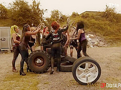 Scene Of The Week: Post-apocalyptic Porn Thunderdome