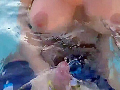 Girl Fucked Hard V Bazenu