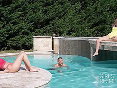Poolside Rimming W 2 Bum-hungry