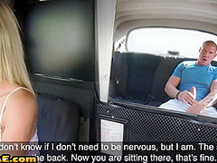 Bigtit euro cabbie fingering muff while drilled on backseat