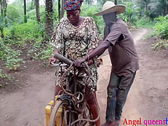 Some Where In Africa ,the Yoruba House Wife Bbw Caught Fucking By The Village Palm Wine Tapper On Her Way To Market, He Convince Her Because Of His Palm Wine And Fucked Her Rough On The Road Side. ( Part 1)full Video On ️xvideo Red (patricia 9ja) 12 Min