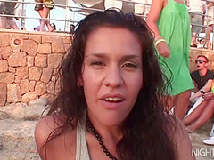 Dude Throws Off Whore Boat After Using Her