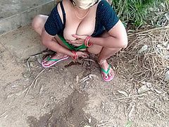 Desi Indian Milf Aunty Outdoor Big Juicy Boobs Flashing Compilation First Time On Ph