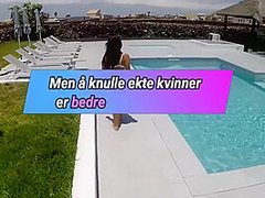 Store Naturlige Pupper Jente Far En Massiv Cumshot