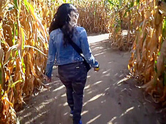 Sexy Amateur Babe Flashes And Gives Blowjob In Corn Maze Such A Risky Public Adventure