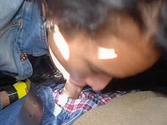 Sexy Amateur Babe Flashes And Gives Blowjob In Corn Maze Such A Risky Public Adventure