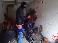 Creampie For Beauty With Tight Pussy In Abandoned Garages