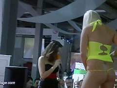 Jessie Volt In On Stage