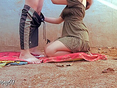 Fucks Her Husbands Friend - Pinay Outdoor Sex