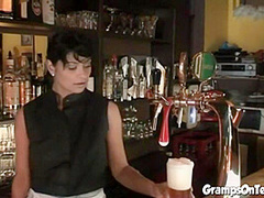 Teen barmaid screws oldie in reverse