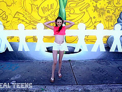 Hella Cute Chick Kyler Struggles With Phat Peen