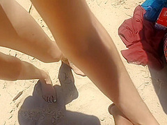 Dia De Playa Perfecto. Calientes Y Al Sol