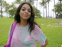 Vienna Black In Fucked Outdoors For Some Cash
