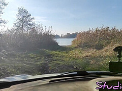 Spotkalem Ja W Lesie, A Wyruchalem Nad Jeziorem. Ja Pomoglem Jej A Ona Mi