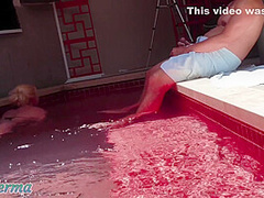 Camera De Seguranca Filma Esposa Traindo O Marido Na Piscina Com O Cunhado
