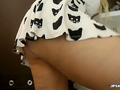 Upskirt Support With Ellie Roe