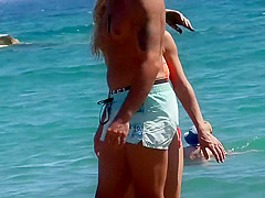 Spying anal sex attempt at beach