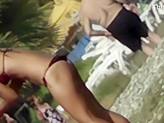 Sexy way to spread legs