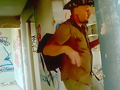 Skinny girl gets sex outdoor