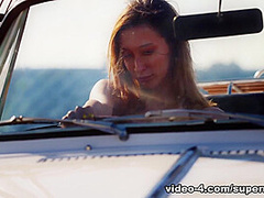 Solo Traveller with Polina Pafio - SuperbeModels