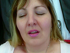 Chubby Big Tits Mature Hottie