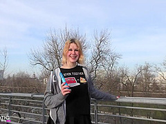 Ein Tag Mit Notgeilem Teen Unterwegs Public Bei Uvm