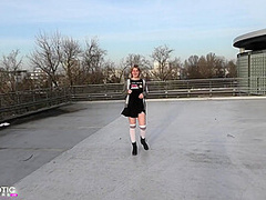 Ein Tag Mit Notgeilem Teen Unterwegs Public Bei Uvm