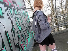 Ein Tag Mit Notgeilem Teen Unterwegs Public Bei Uvm