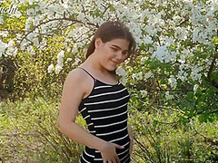 Sweet Girl - Public Flashing